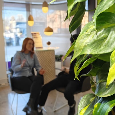 Keskustelua rennosti asumisesta