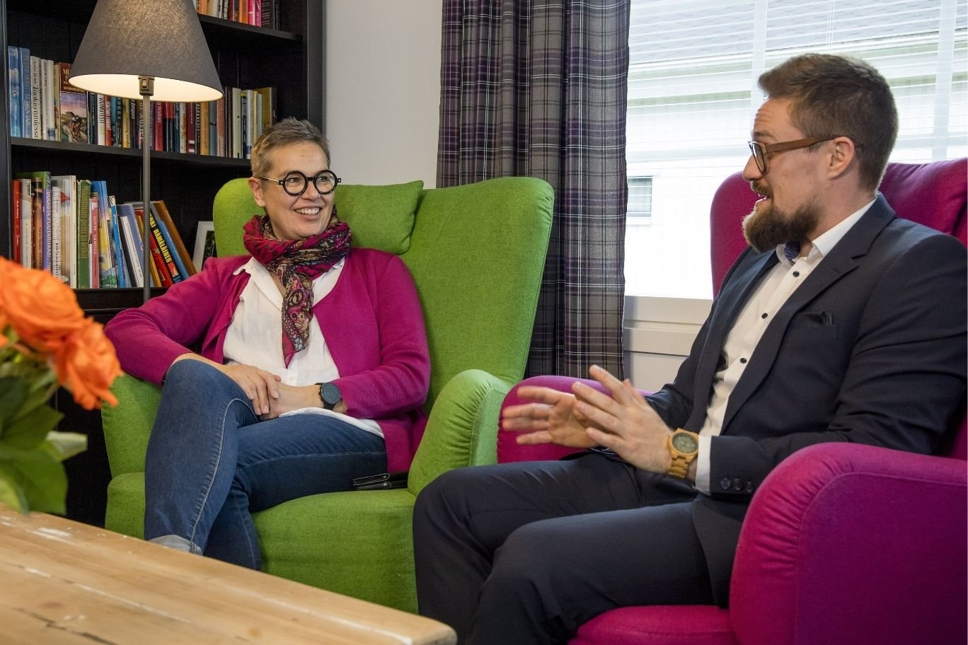 HiljaHelenan Mari Seppänen ja Kurikan POP Pankin Juha-Pekka Luukkainen