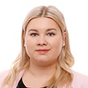 Henkilökuva Saari Fanni.
