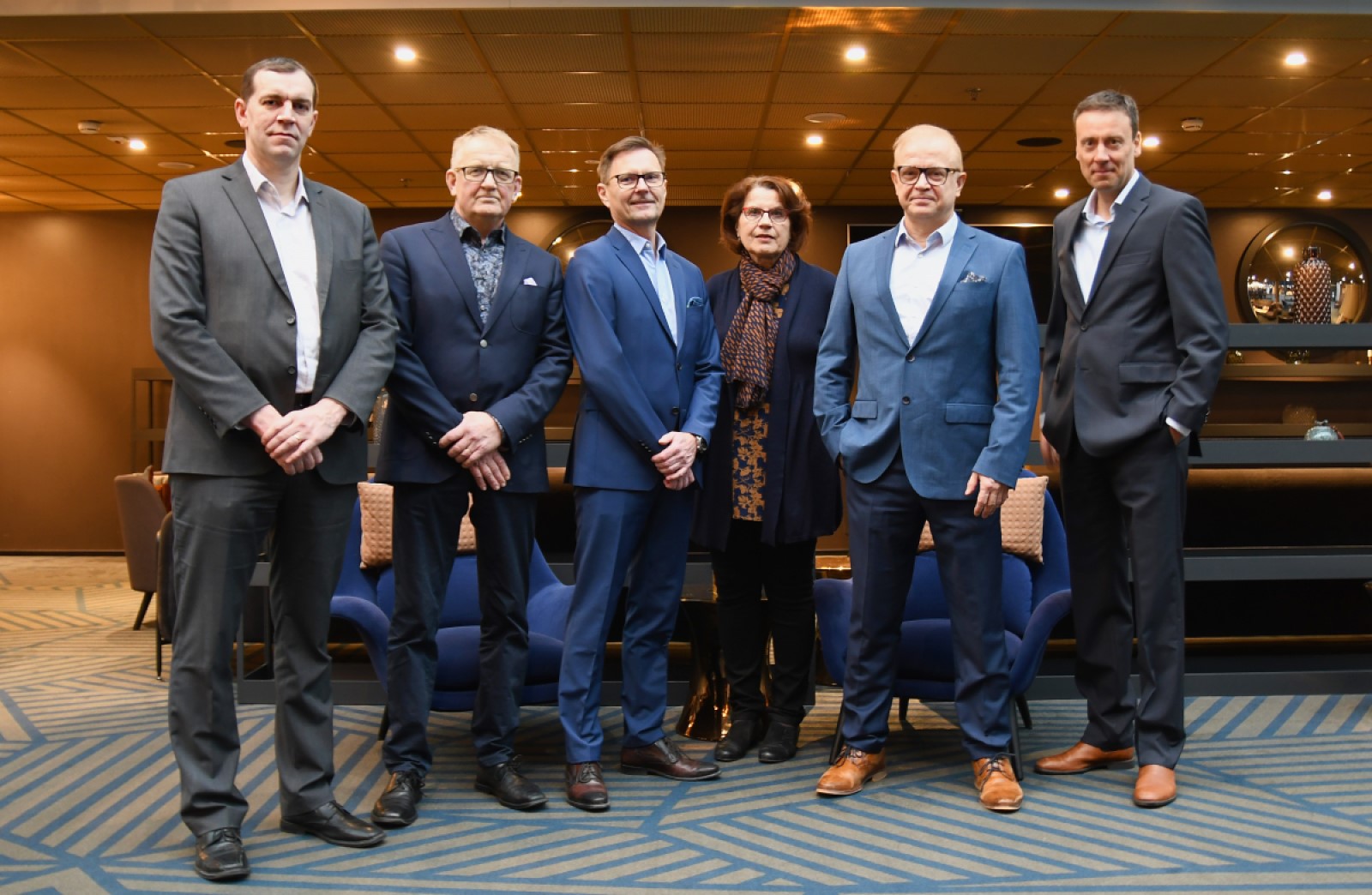 Timo Kalliomäki, Aaro Koljonen, Juha Niemelä. Pirjo Vuokko, Timo Jäntti ja Jussi Karttila.